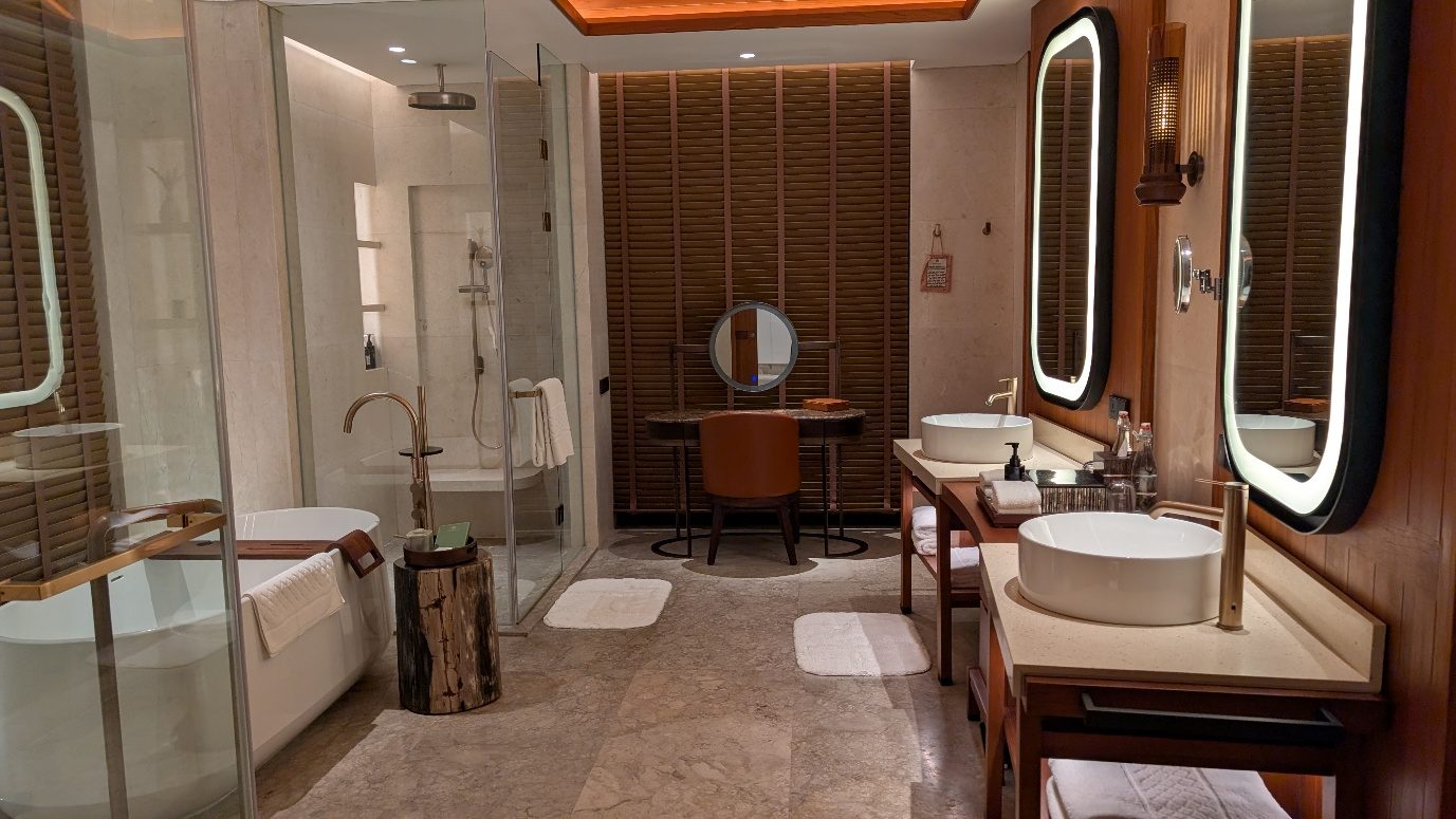 Spacious bathroom